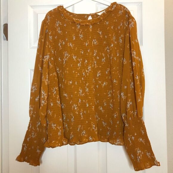 Women’s Plus Size Smocked Long Sleeves Blouse Top - Picture 6 of 8